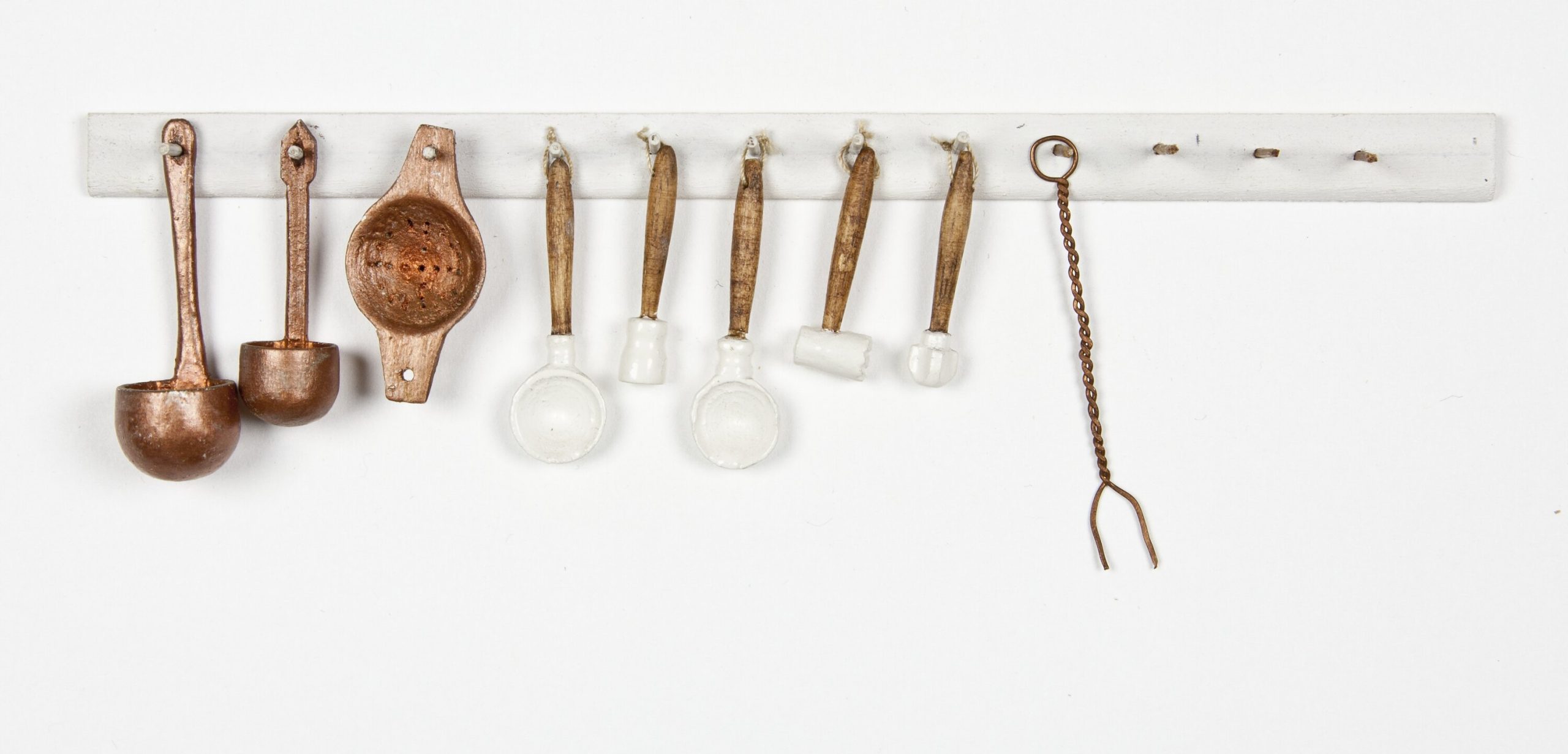 Utensil Rack - Kitchen, Dolls' House, 'Pendle Hall', 1940s